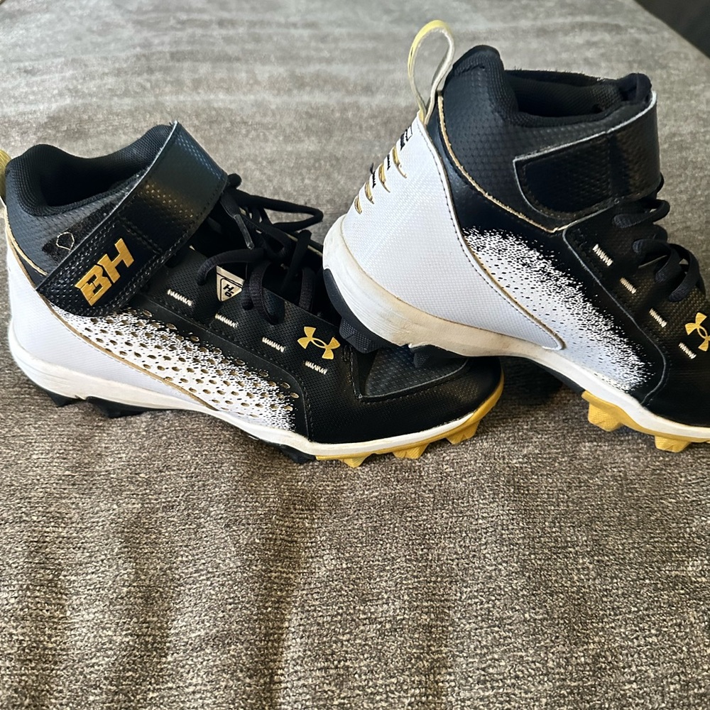 Under Armour baseball cleats